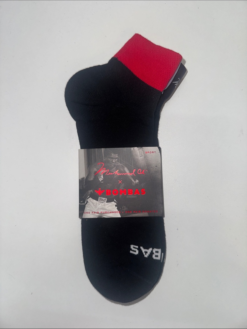 Bombas Men's Ankle Athletic Socks in Black with Red Cuff